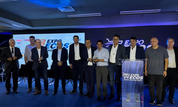Sedec participa da ExpoEcos 2025 e fortalece apoio ao setor supermercadista e de distribuição